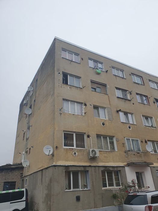 Vând garsonieră confort 2