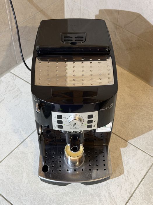 Кафемашина кафеавтомат DeLonghi Magnifica S