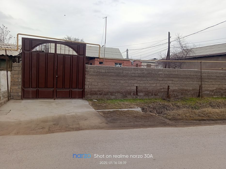 Уй сотилади 3 хона