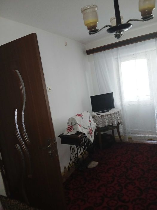 Garsoniera decomandata, 25,7 mp, zona Craiovita Noua