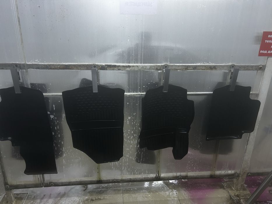 Продам резиновые коврики