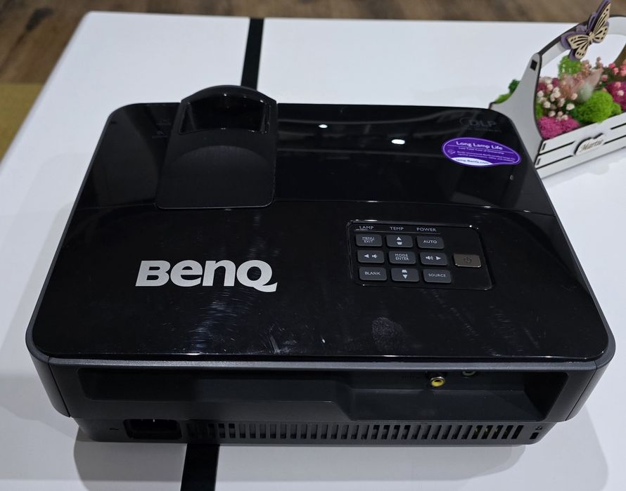 Video proiector Benq.