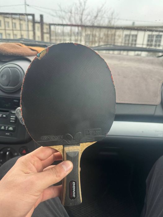 Ракетка Доник.  ...