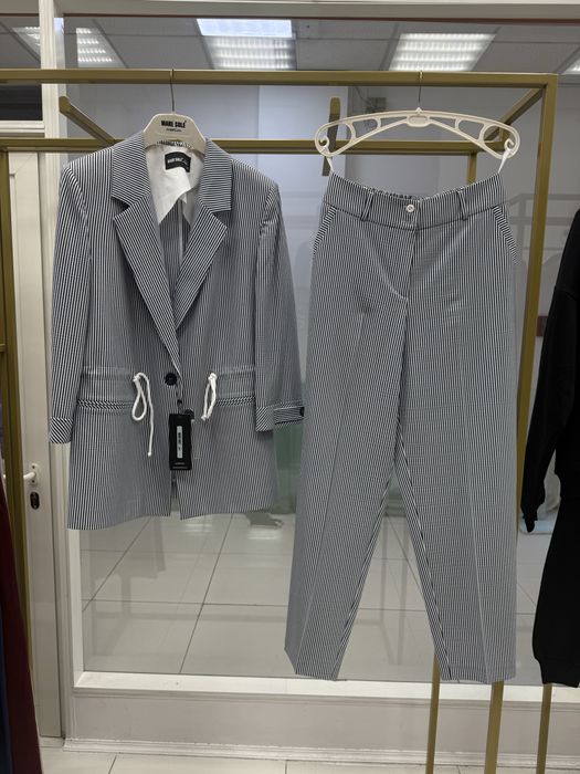 Костюмы с брюками Турция