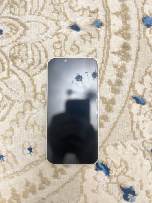 продам Iphone 13 идеальное состояние