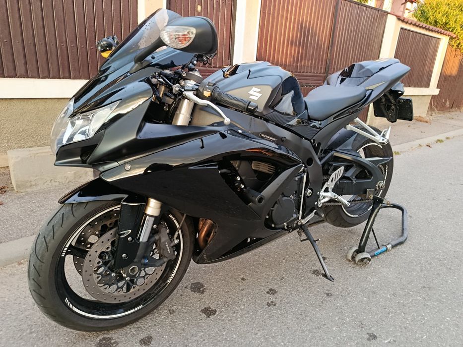 Suzuki gsxr 600 k8