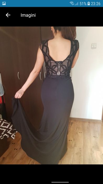 Rochie neagra cu trena