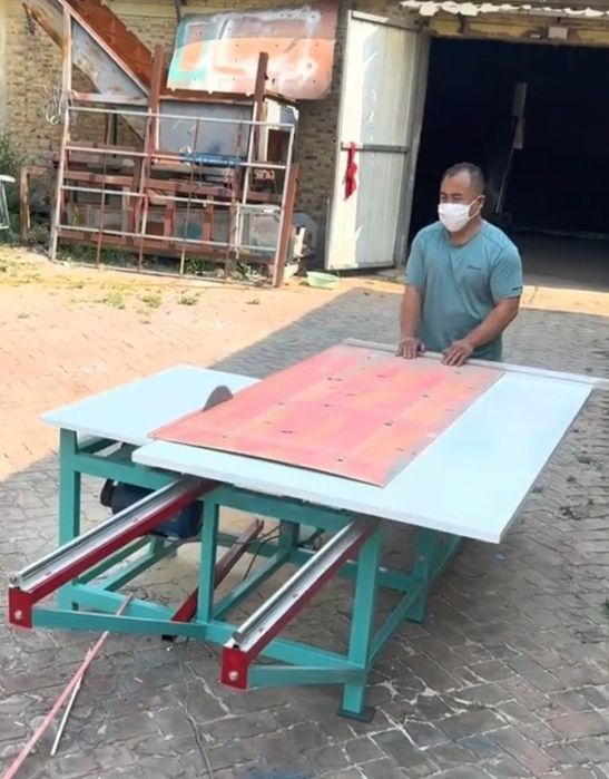 Stanok . Yogʻoch va fanera kesish uchun