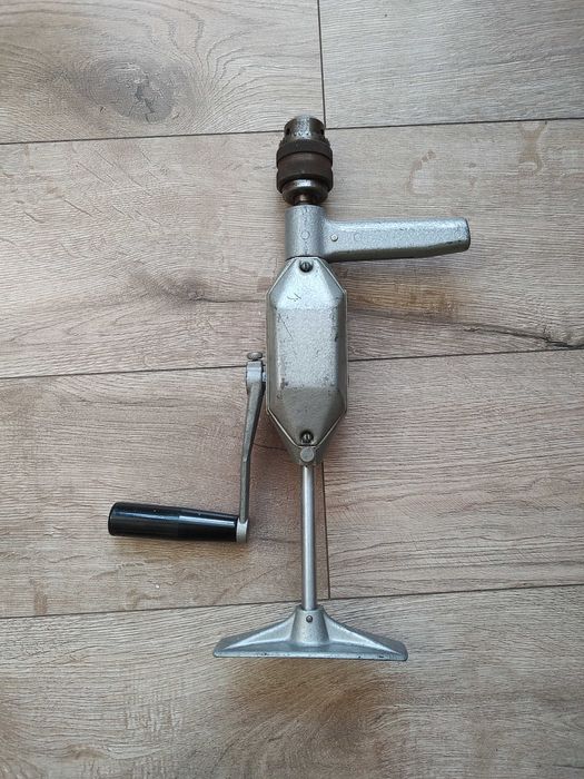 Ръчна дрелка съветска с 2 скорости