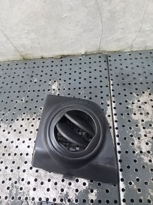 Grila ventilatie bord stanga chevrolet aveo t250