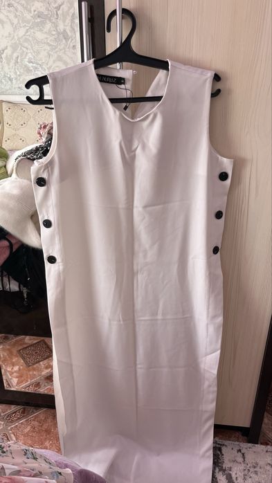 женские одежды 42-44