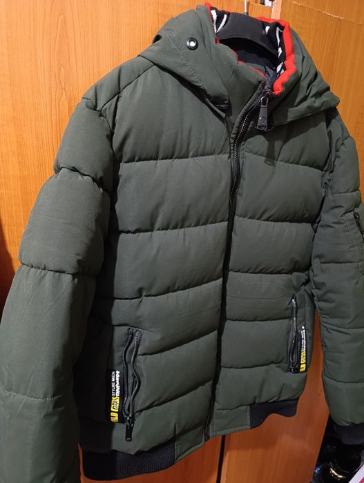 Vând geacă ,bărbați