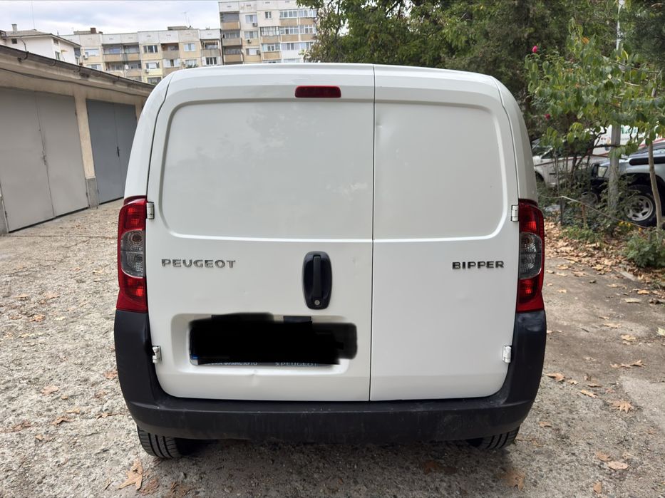 Peugeot bipper.