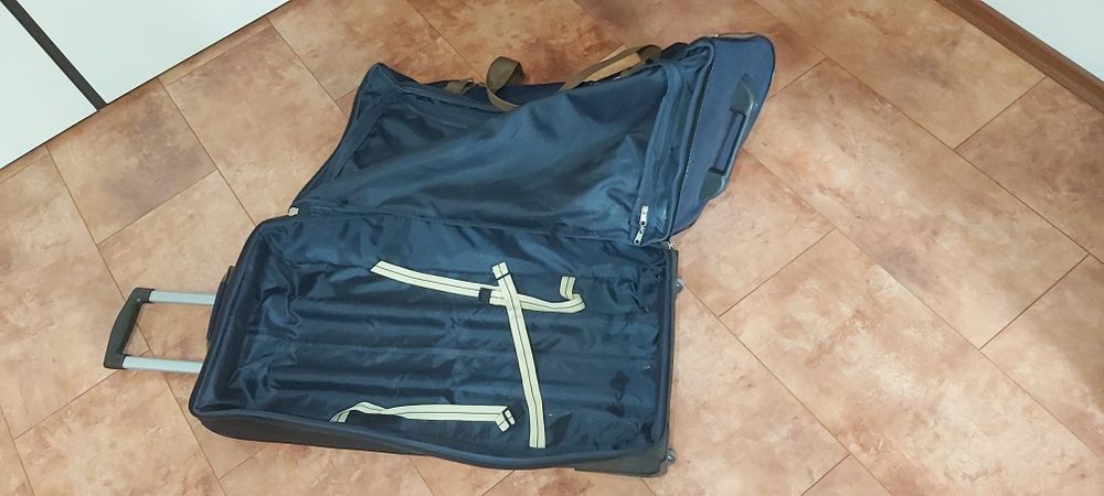 Geanta valiza troler