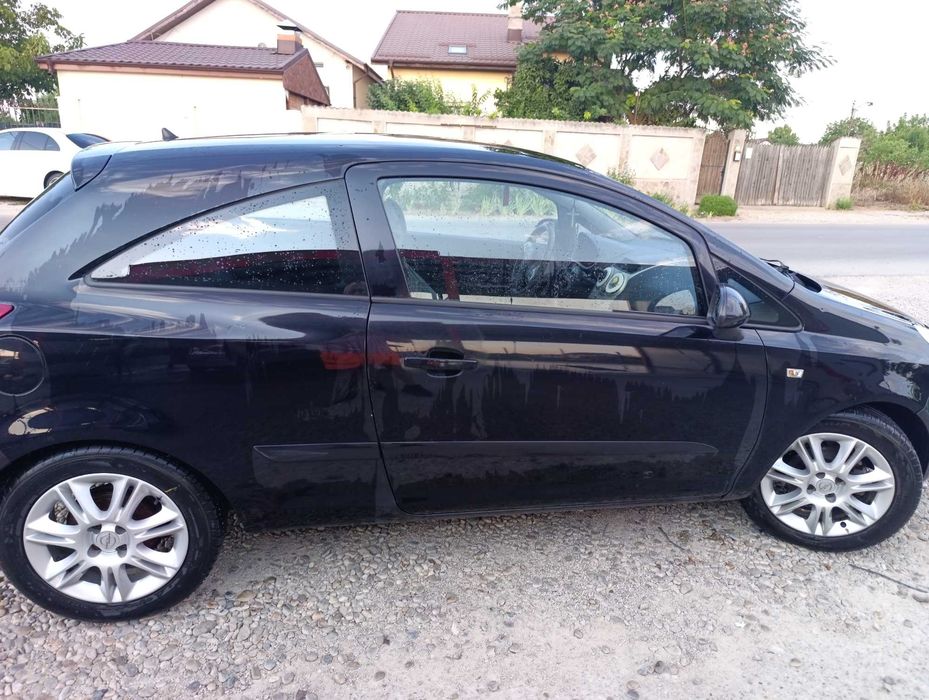 Vând OPEL corsa D