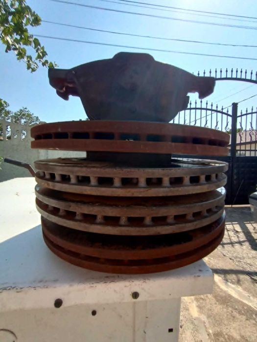 спирачни дискове с накладки VOLVO V70 ,60