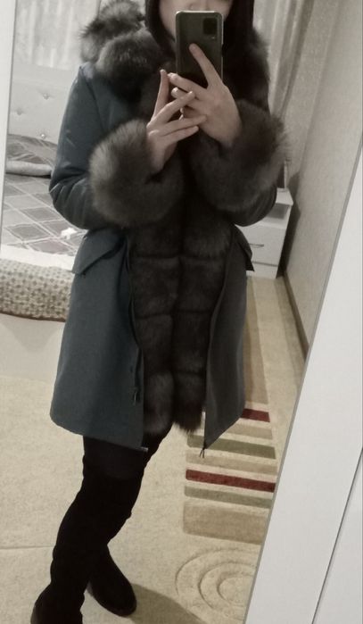 Продаю женскую парку