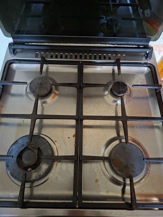 Gaz plita Ferre sotiladi