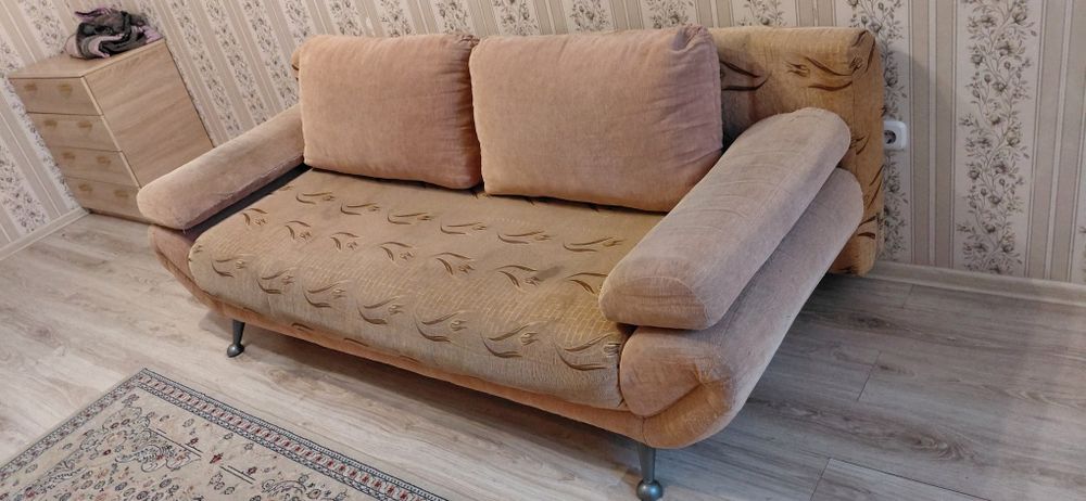 Продам диван. Самовывоз