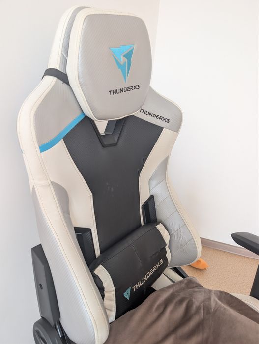 Кресло компьютерное ThunderX3