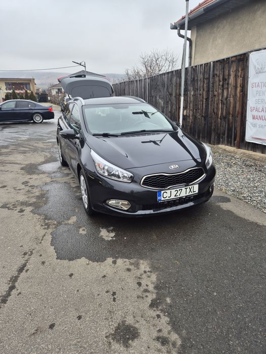 Vând kia ceed 1.6 crdi 2013
