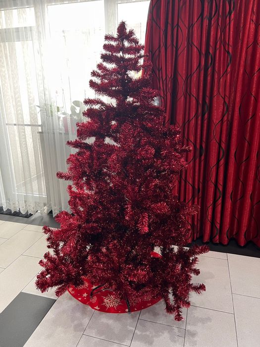 Brad de Craciun artificial rosu