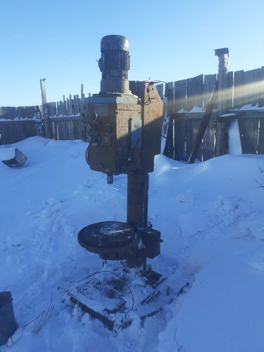 Продам сверлильный станок