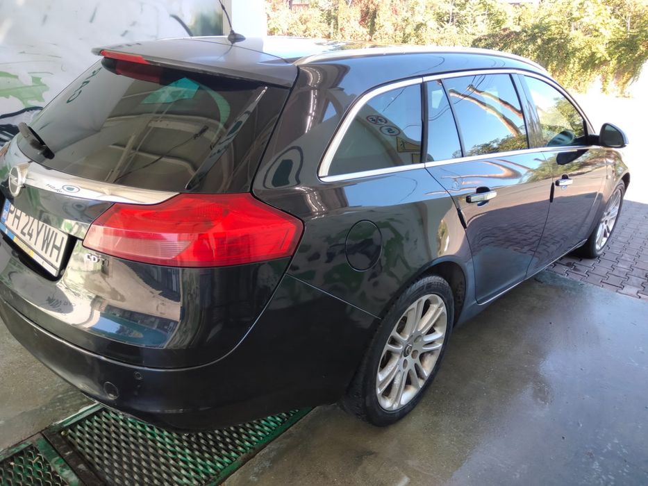 Vand opel sport tourer, soft close, an 2010,D.2.0. Cdti