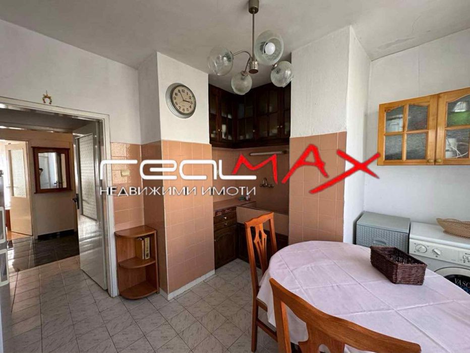 Продава се Тристаен апартамент в Казанлък - 84 кв.м за 1250 €/кв.м - Снимка #3