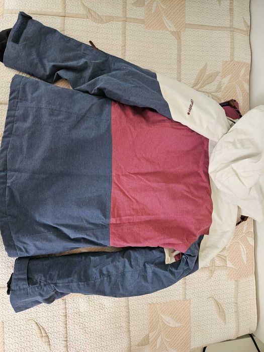 Дамско ски яке Icepeak