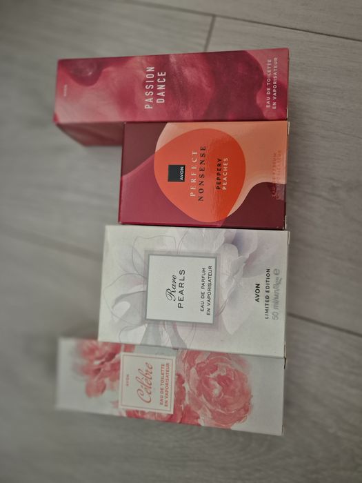 Set 4 parfumuri Avon
