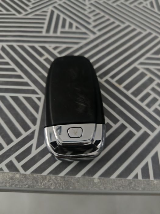 Vând cheie Audi!!!