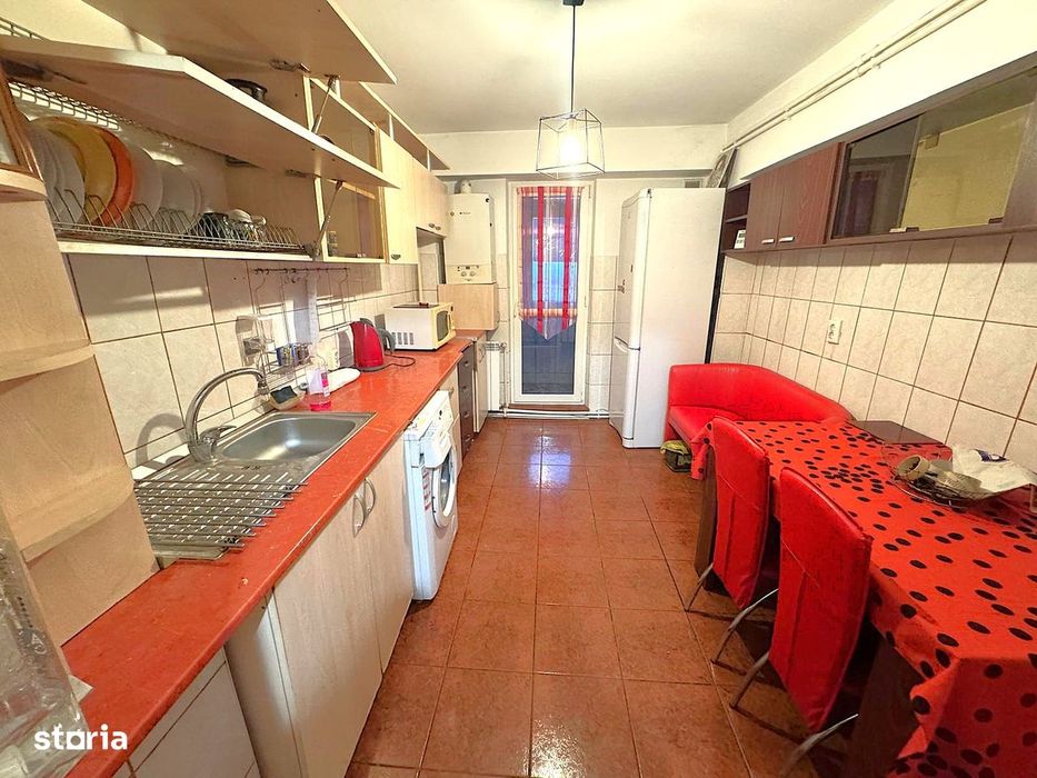 97.000 Euro, 4 camere decomandate, etaj 8 din 11, Micro 18