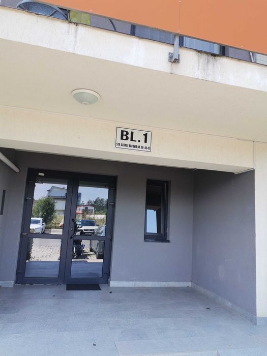 ÎNCHIRIEZ apartament 2 camere ZONA Tractoru - CORESI - LUX DIVINA