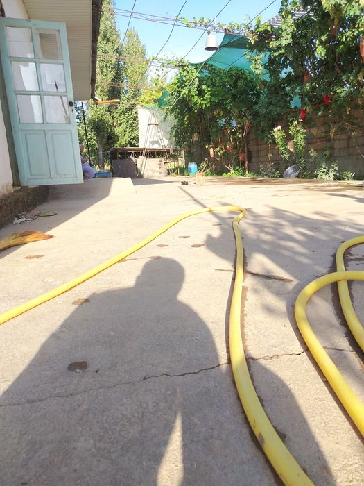 Yer uy sotiladi srochni