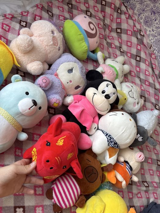 Игрушки мягкие.