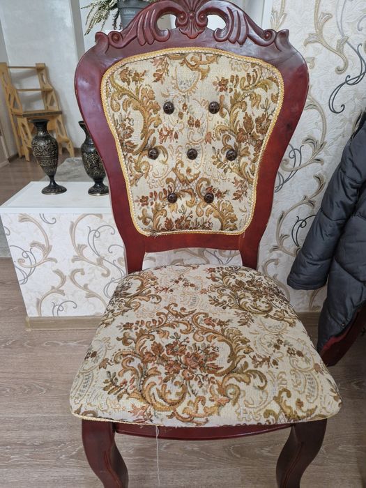 Стол со стульями, 200000тыс