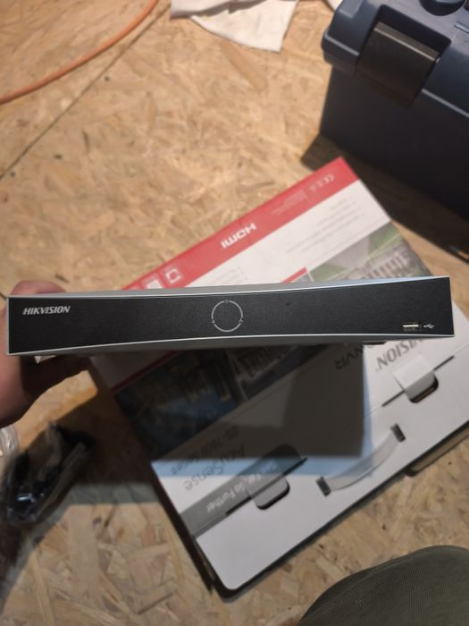 Nvr Hikvision DS-7616NXI-K1