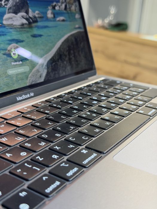 MacBook Air M1 PhoneLab