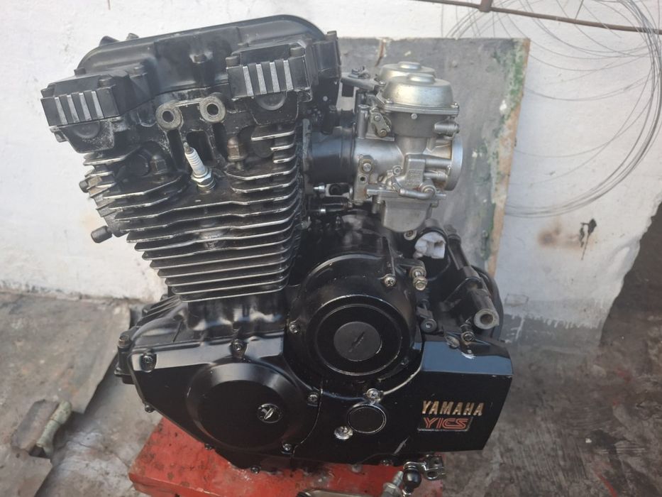 Motor Yamaha XS400.12E