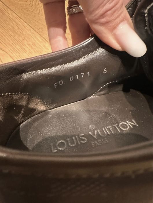 Pantofi Louis Vuitton