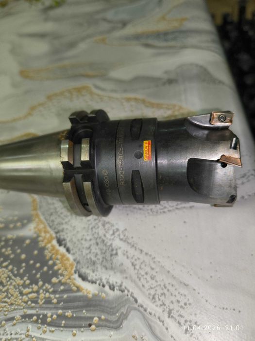 Дорници държачи за фреза с инструменти SK40 - 250 броя