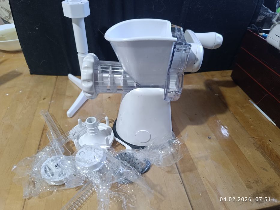 Мясорубка ручная