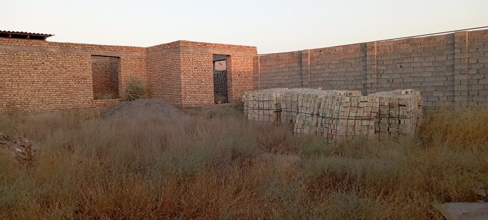 Недостроенный дом продолжается куриб бирказидмаган  уй сотилади