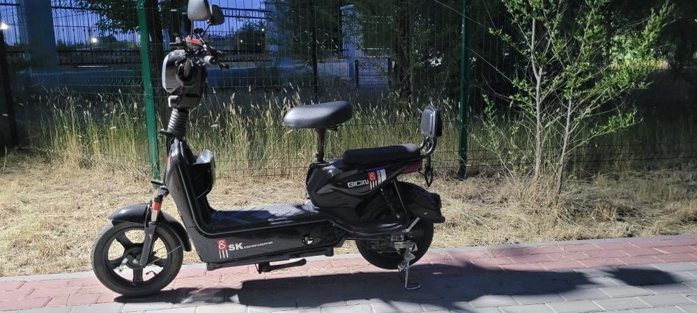 Продажа электроскутер ск8