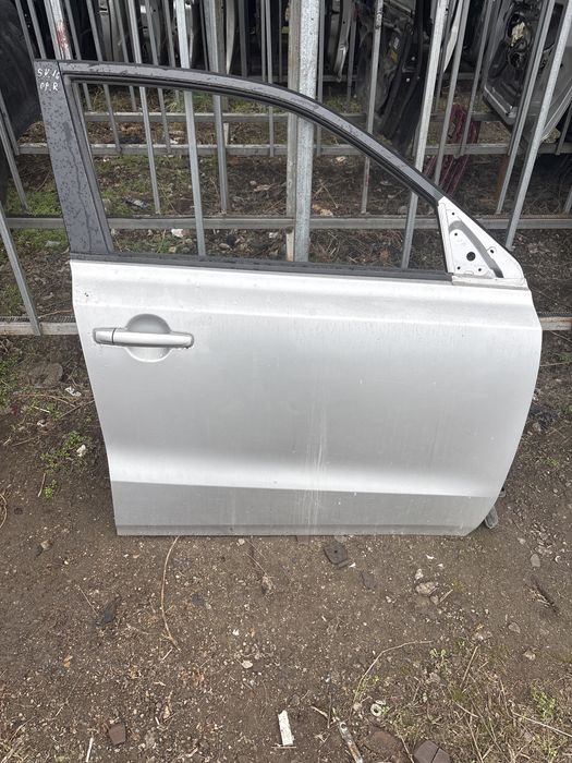 Врата предна дясна Suzuki Vitara 2017год.