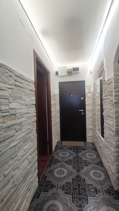 Apartament 2 camere cu parcare L.C.Babeș de închiriat