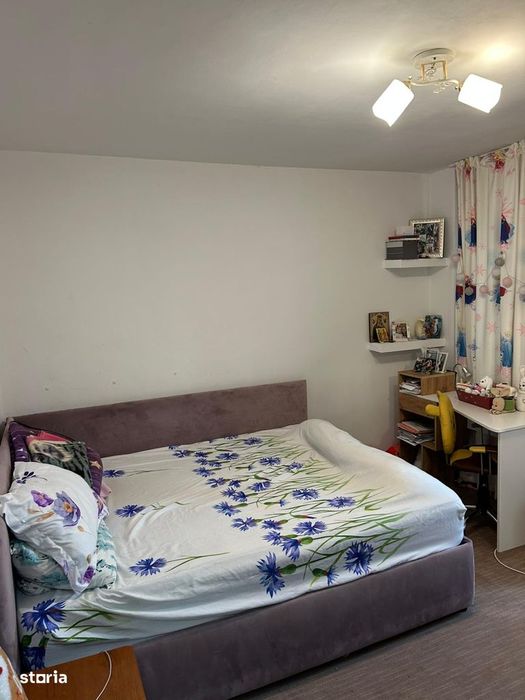 Semidecomandat, parter, balcon, Craiovita Noua-Bigul Vechi