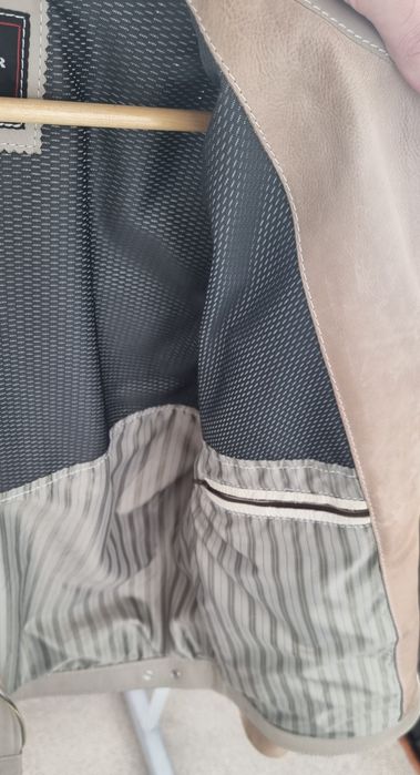 Geacă de piele naturală