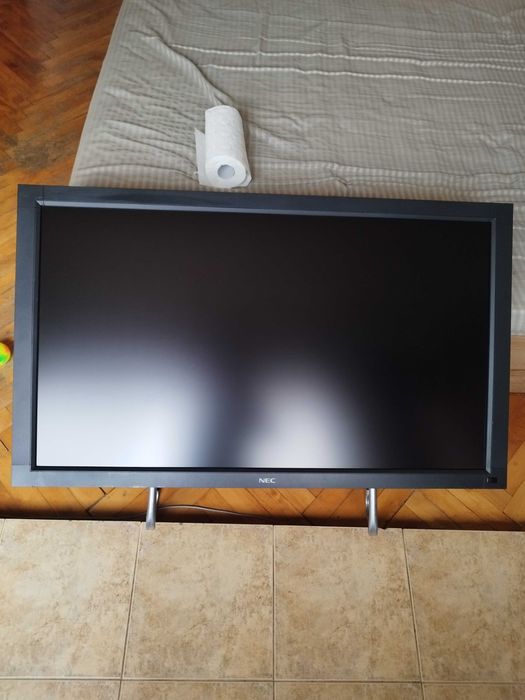 Телевизор монитор NEC,много малко използван